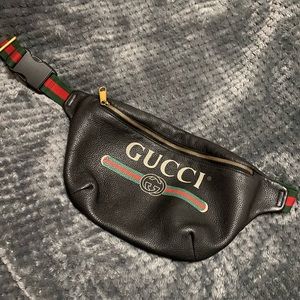 Large Gucci belt bag with the dust bag